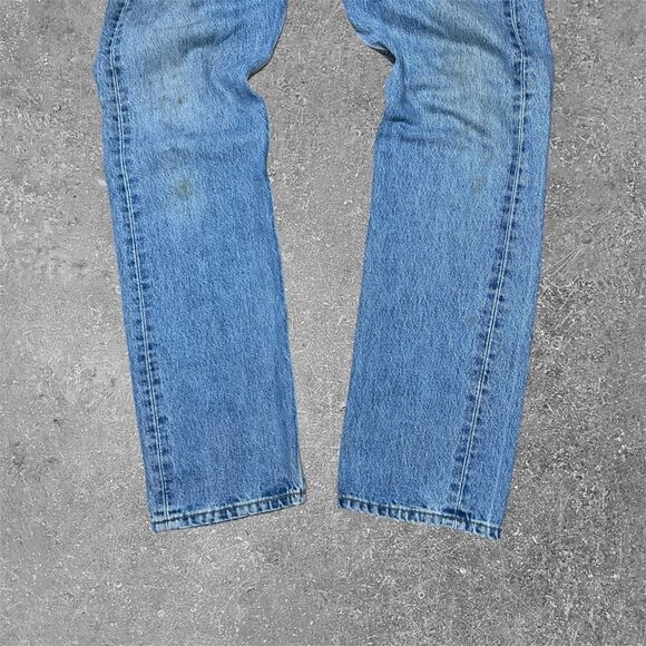 Vintage 90s Levi’s 501 Light Wash Button Fly Jeans 33x32 Made In USA - Picture 3 of 10